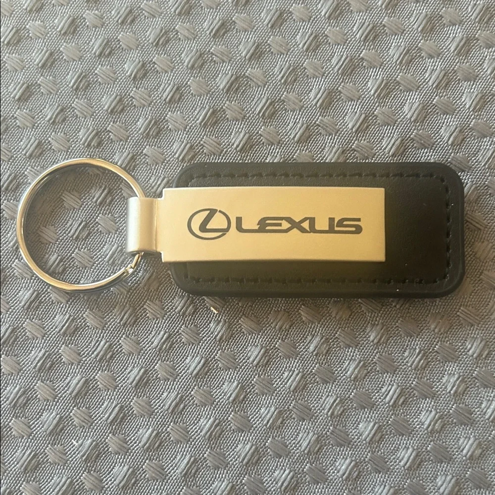 Lexus key chain - Picture 1 of 4